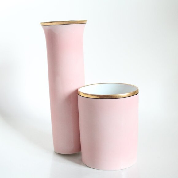 [FF] Matching Pink Cylindrical Vases with Golden Rims (Japan) - Picture 3 of 10